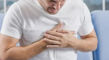 النوبة القلبية والسكتة: أعراض متشابهة والفارق بينهما قد ينقذ حياتك فورا